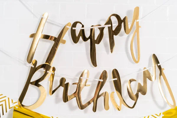 Papel Feliz Aniversário Banner Papel Dourado Cozinha — Fotografia de Stock