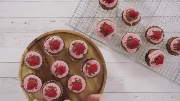 Gourmet Chocolate Raspberry Cupcakes Drizzled Chocolate Ganache Topped Fresh Raspberry — Stock Video