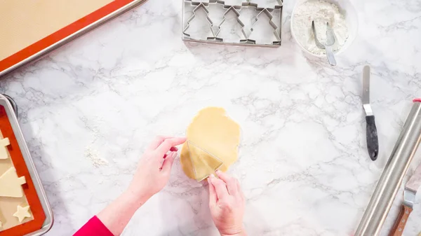 Acostado Desplegar Masa Galletas Azúcar Para Hornear Galletas Navidad — Foto de Stock