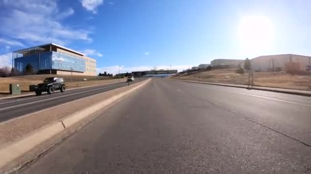 Денвер Колорадо Сша Января 2020 Года Движение Типичным Асфальтированным Дорогам — стоковое видео
