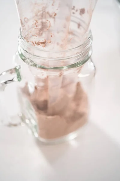 Het Maken Van Eenhoorn Warme Chocolademix Het Drinken Van Metselaar — Stockfoto