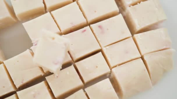 Step Step Candy Cane Fudge Cut Small Cubes White Serving — Stock Video