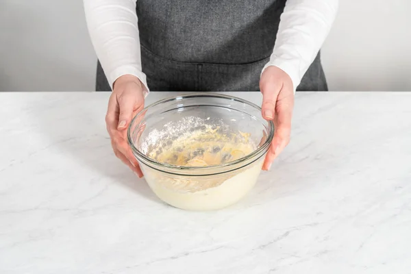 Mixing Ingredients Large Glass Mixing Bowl Make Cream Cheese Filling — Stock Photo, Image