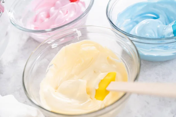 Mixing Food Coloring Meringue Prepare Unicorn Theme Meringue Pops — Stock Photo, Image