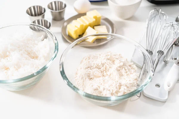 Zutat Zum Backen Von Kokosplätzchen Auf Der Küchentheke — Stockfoto