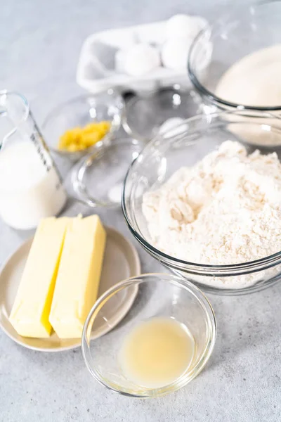 Ingredients Glass Mixing Bowls Bake Lemon Pound Cake — Stock Photo, Image