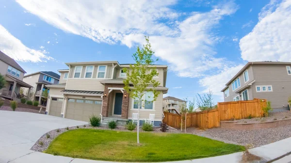 View Typical Suburban Neighborhood Summer Morning — Stock Photo, Image