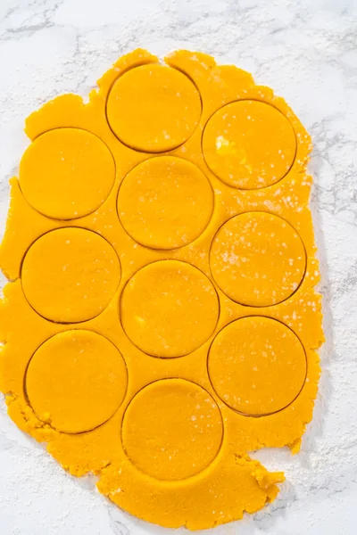 Limon Jöleli Limonlu Kurabiye Kurabiye Hamurunu Ayarlanabilir Merdaneyle Yuvarlamak Limon — Stok fotoğraf
