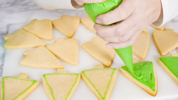 Stp Step Icing Christmas Tree Shaped Sugar Cookies Green Royal — Stock Photo, Image