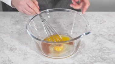 Tek boynuzlu at çikolatalı kurabiye yapıyorum.