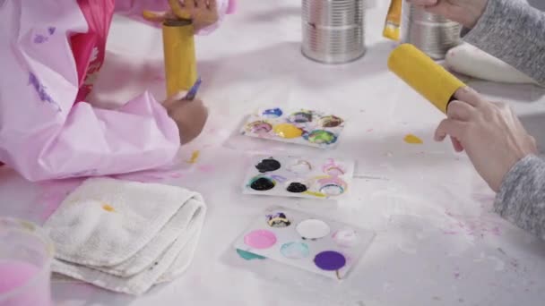 Kids Papercraft Painting Empty Toilet Paper Rolls Acrylic Paint Create — Stock Video