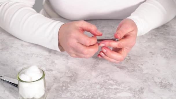 Femme Faisant Manucure Vue Près — Video