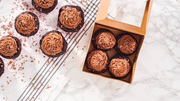 Flat Lay Step Step Packaging Chocolate Cupcakes Chocolate Ganache Frosting — Stock Photo, Image