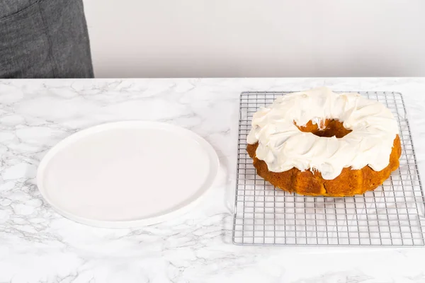 Frosting Pumpkin Bundt Cake Cream Cheese Frosting — Stock Photo, Image