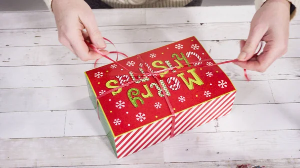 Pas Pas Emballage Caramel Maison Biscuits Dans Une Boîte Cadeau — Photo