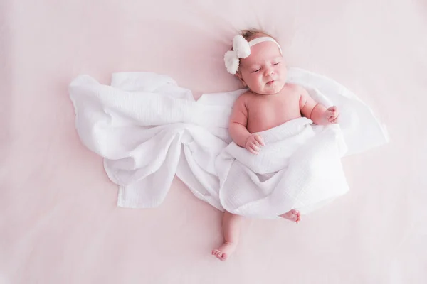 Estilo Vida Retrato Recém Nascido Três Semanas Idade Bebê Menina — Fotografia de Stock