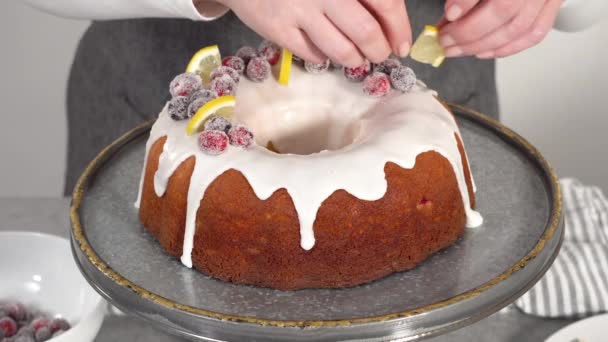 Passo Dopo Passo Decorare Torta Fascio Mirtilli Rossi Limone Con — Video Stock