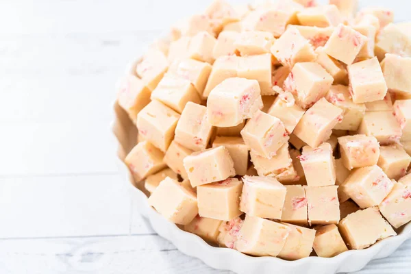 Cutting Candy Cane Fudge Small Cubes — Stock Photo, Image