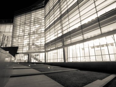 Gece Yeni Denvers Adliyesi.