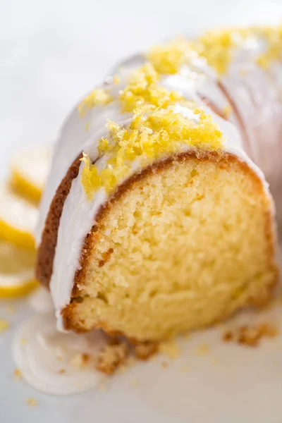 Sliced Lemon Bundt Cake Decorated Lemon Zest Cake Stand — Stock Photo, Image