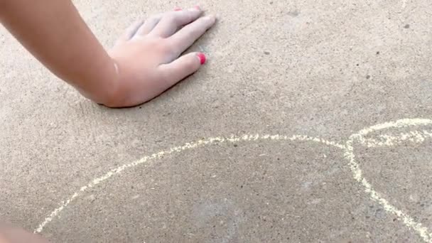 Little Girl Drawing Chalk Art Suburban Driveway Summer Day — Stock Video