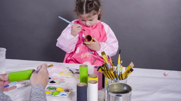 Papier Pour Enfants Peindre Des Rouleaux Papier Toilette Vides Avec — Photo