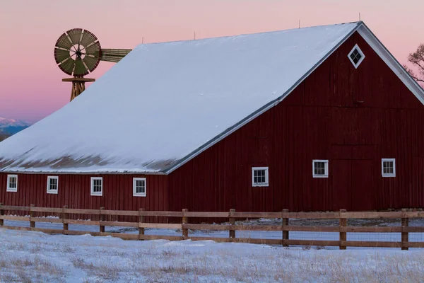 Gamle Røde Låve Ved House Farm Park Colorado – stockfoto