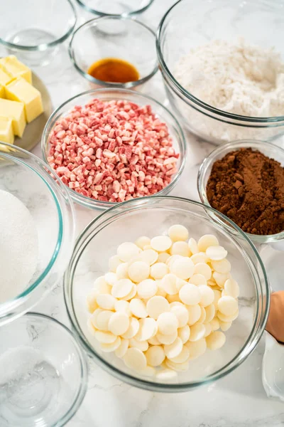 Ingrediente Măsurate Într Bol Amestecare Sticlei Pentru Pregăti Prăjituri Ciocolată — Fotografie, imagine de stoc