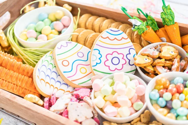 Montaje Charcutería Con Dulces Pascua Galletas Malvaviscos —  Fotos de Stock