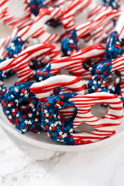 American Flag Red White Blue Chocolate Covered Pretzel Twists — Stok fotoğraf