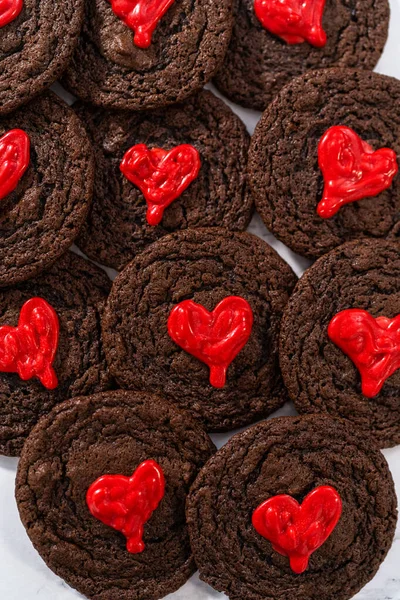 Freshly Baked Chocolate Cookies Chocolate Hearts Valentines Day — 图库照片