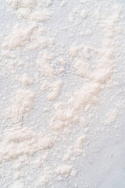 Krem peynirli kırmızı kadife keke yağlı metal kek kalıbı..