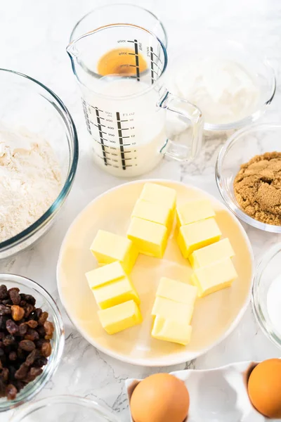 Measured Ingredients Glass Mixing Bowls Bake Mini Easter Bread Kulich — Stock Photo, Image