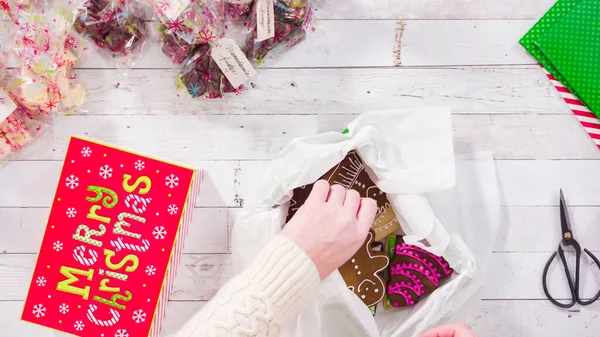 Acostado Paso Paso Embalaje Dulces Caseros Galletas Una Caja Regalo —  Fotos de Stock