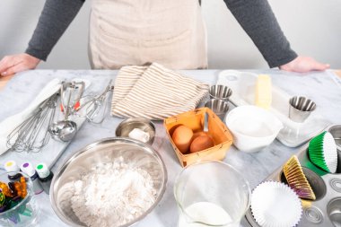 Mardi Gras vanilyalı keklerin karışımı..