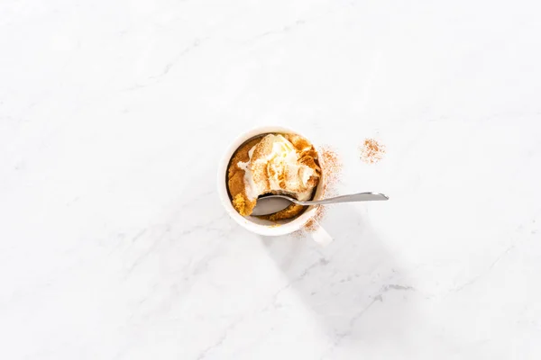 Flat Lay Pumpkin Mug Cake Garnished Homemade Whipped Cream Cinnamon — Stock Photo, Image