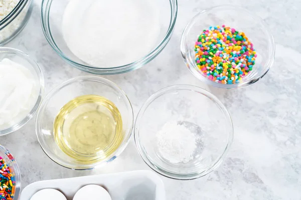 Ingredients Glass Mixing Bowls Bake Funfettti Bundt Cake — Stock Photo, Image