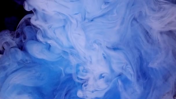 Vivo colorido púrpura azul rosa de pintura acrílica gota nube movimiento textura fondo — Vídeos de Stock