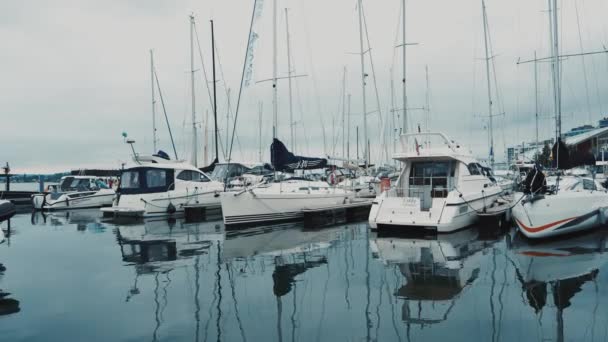Oslo Norway Moored Boats Yachts Aker Brygge District Seascape Harbour — Stock Video