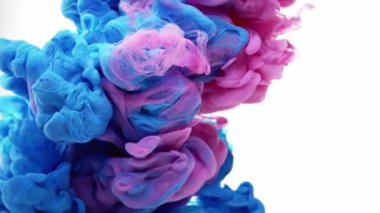 Sudaki mürekkep damlası beyaz arka planda izole edilmiş. 4K Ekran Koruyucu