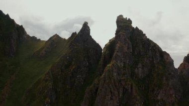 Görkemli dağ manzarası, Bleik, Norveç