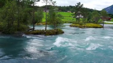 Stryn köyü ve Norveç İHA 'sı