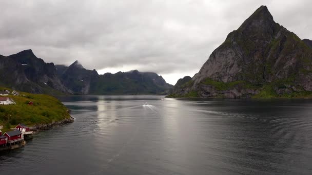 Wieczorny Zachód Słońca Wyspy Lofoten Norwegia Reine Lofoten Archipelag Norwegii — Wideo stockowe