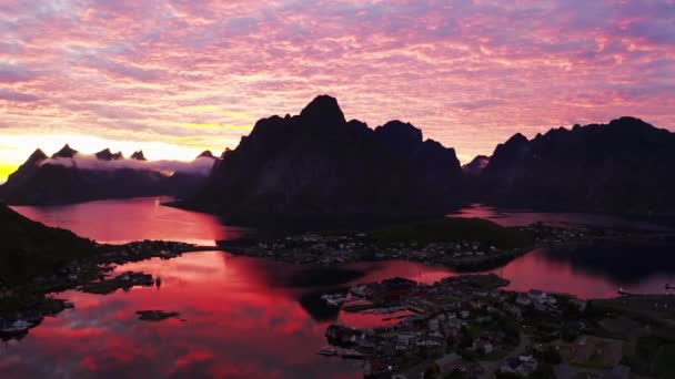Večerní Západ Slunce Lofotenské Ostrovy Norsko Reine Lofoten Souostroví Hrabství — Stock video