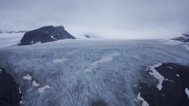 Tiro Aéreo Através Fendas Glaciais Língua Gelada Geleira Gelo Azul — Vídeo de Stock