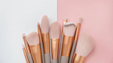 Profesyonel makyaj fırçaları. Üst görünüm