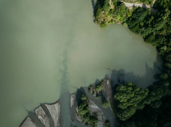 Widok drona Widok na jezioro w górach Obraz Stockowy