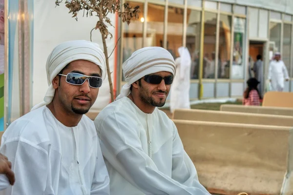 Ungdomar på aljendriah festival i riyadh, Saudiarabien — Stockfoto