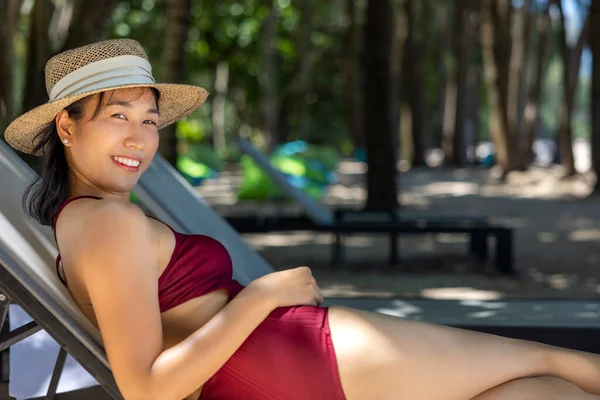 Model Asian Woman Wearing Red Swimsuit Straw Hat Lying Sun — Stock Photo, Image