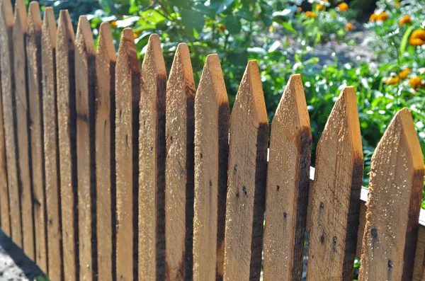A kerítés készült táblák Stock Fotó